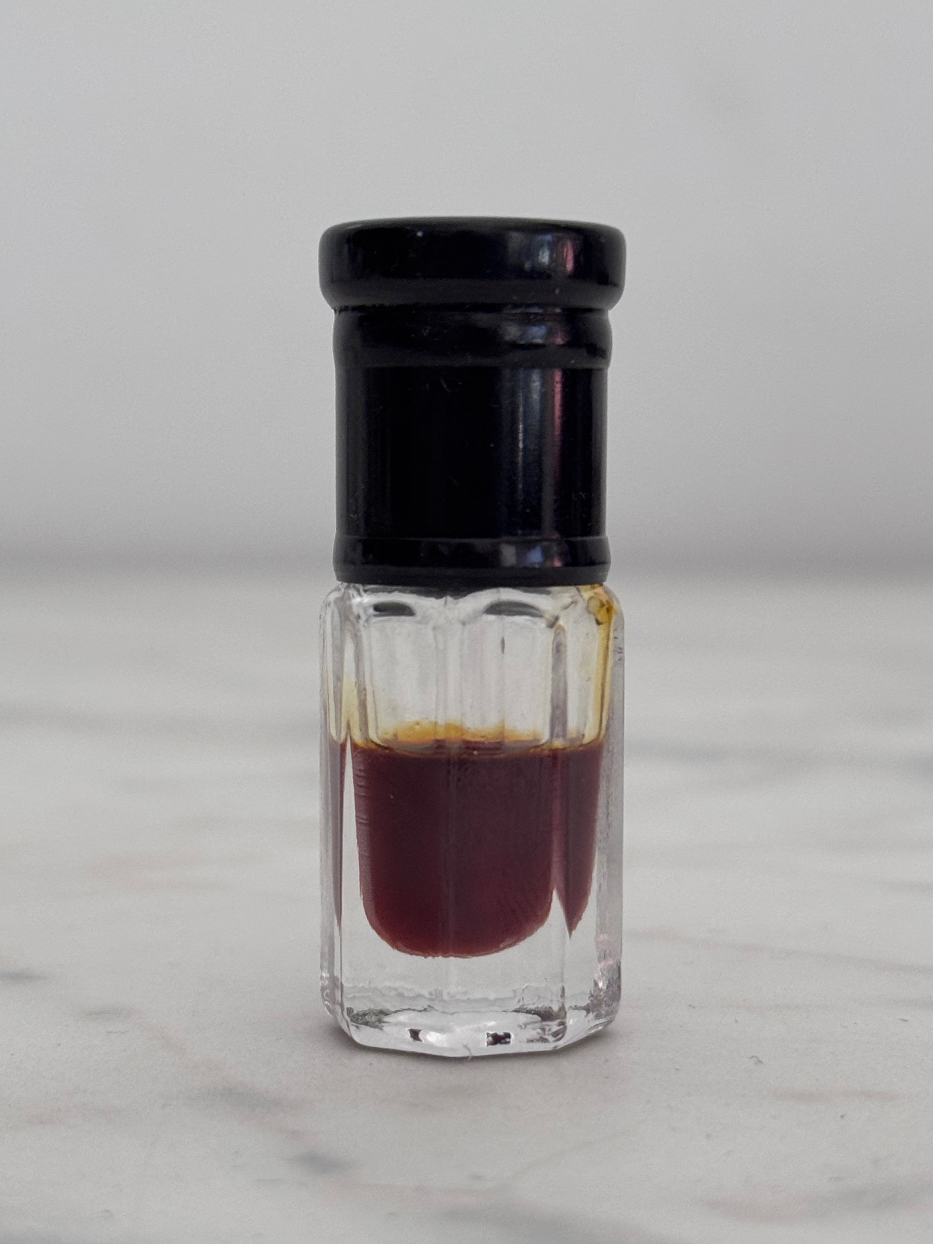 Oud Laos (Leather)- Aquilaria Crassna