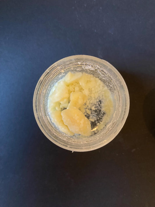 Orris Butter aus Italien (Iris Pallida) 15% Ironen 1 Gramm