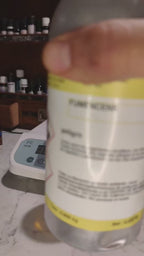 Olio Essenziale di Incenso da Distillazione Distruttiva: Fumo Sacro Imbottigliato