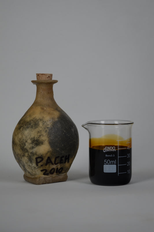 Dark Aceh Patchouli (Indonesia) aged since 2010