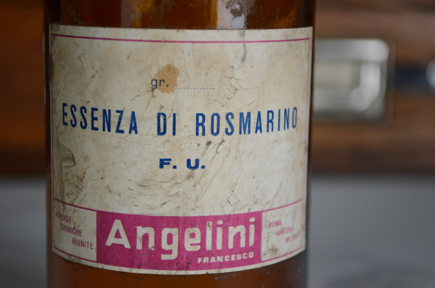 Rosemary essential oil 1980